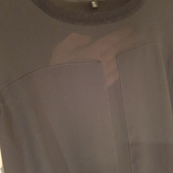 Black blouse - Picture 2 of 5